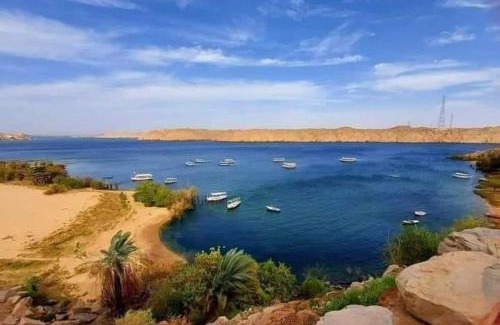 Al Karnak Cama Y Desayuno | البيت النوبى