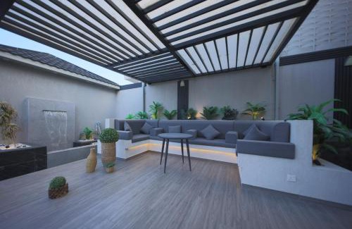 Taif Chalet De Esquí | الشاليه الرمادي