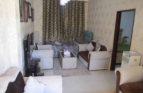 Al Hili Apartamento | العين الهيلي مصباح بيت 9
