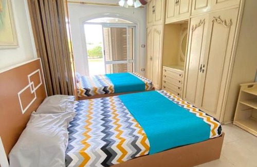 Marina El Alamein Chalet De Esquí | اول صف على البحر مارينا العلمين الساحل الشمالي 0إ