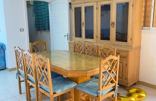 Marina El Alamein Chalet De Esquí | اول صف على البحر مارينا العلمين الساحل الشمالي 0إ