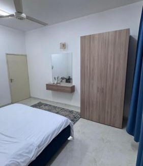Nizwa Apartamento | جناح الراحة فرق