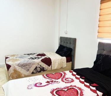 Al-Mafraq Apartamento | دار زمان Zaman Suites Old Town