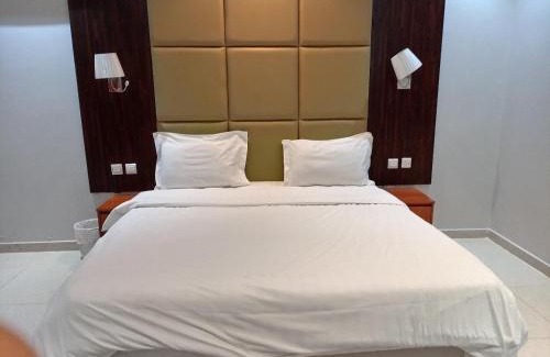 Al Kura Apartamento | دار لافيناء للوحدات المخدومه أبحر الشمالية حي الشراع