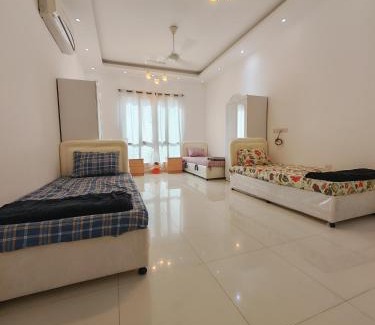 Al Khuwair Apartamento | سكن شباب مشترك يومي اسبوعي شهري