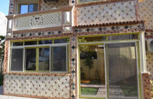 Al-Muntazah Chalet De Esquí | شالية ارضى في المعمورة الشأطي