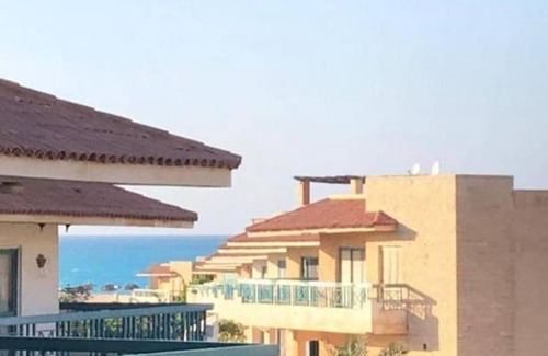 Marina El Alamein Chalet De Esquí | شالية يري البحر بقرية البوسيت السياحية بمدينة العلمين الساحل الشمالي قبل مريناSea view chalet in El Bousit tourist village in El Alamein city, North Coast, before Marina