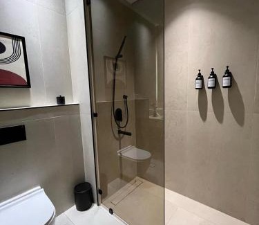Buraydah Chalet De Esquí | شاليهات اصالة فيلا الفندقية
