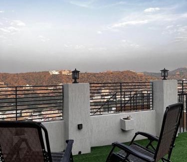Al Bahah Chalet De Esquí | شاليهات الجبل