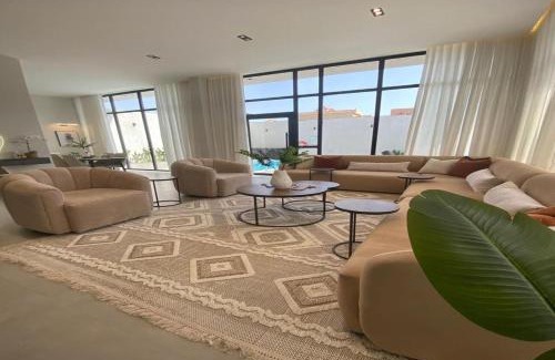 Al Kura Chalet De Esquí | شاليهات بلانكا الفندقيه