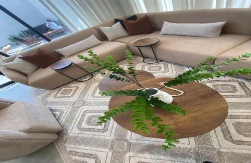 Al Kura Chalet De Esquí | شاليهات بلانكا الفندقيه