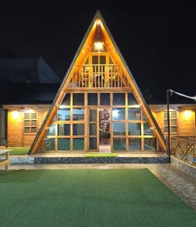 Taif Chalet De Esquí | شاليهات روزڤيو الريفيه Roseview chalets