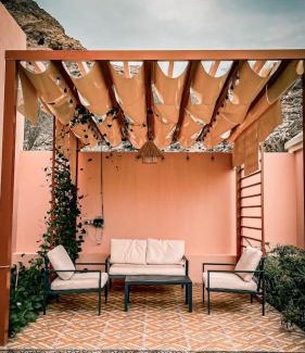 Oman Chalet De Esquí | شاليه البدور