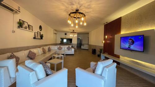 Durrat Al-Arous Chalet De Esquí | شاليه البرادايس 26 في درة العروس