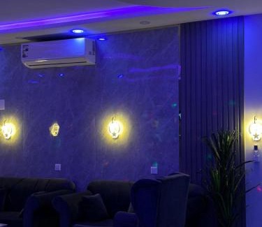 Duba Chalet De Esquí | شاليه الفخامه٢