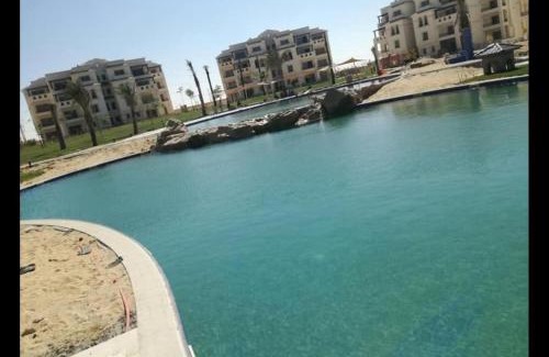 Al Alamayn Chalet De Esquí | شاليه بحديقة قريه اركو لاجون العلمين الساحل الشمالي