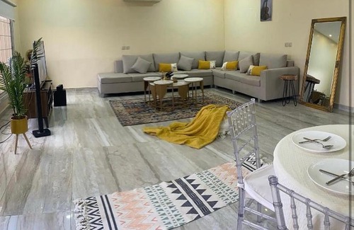 Buraydah Chalet De Esquí | شاليه زينه