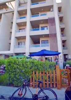 Borg el Arab Chalet De Esquí | شاليه عائلي في قرية جراند هيلز طابق أرضي بحديقة خاصة غرفتين نوم وريسبشن واسع