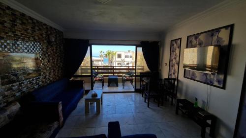 Al-Muntazah Apartamento | شاليه غرفتين بالمعمورة الشاطى على البحر صف ثان