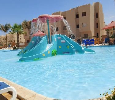 Ain Sokhna Chalet De Esquí | شاليه فى قريه بالم بيتش العين السخنه عائلات فقط