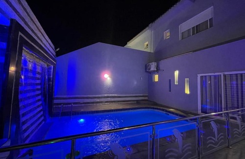 Jeddah Chalet De Esquí | شاليه في دورة العروس الشاطئ الذهبي