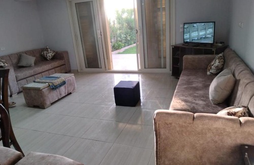 Borg el Arab Chalet De Esquí | شاليه للايجار قرية الشروق كيلو 41 الساحل الشمالي