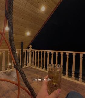 Ajloun Chalet De Esquí | شاليه وكوخ البركه Albarakah chalets