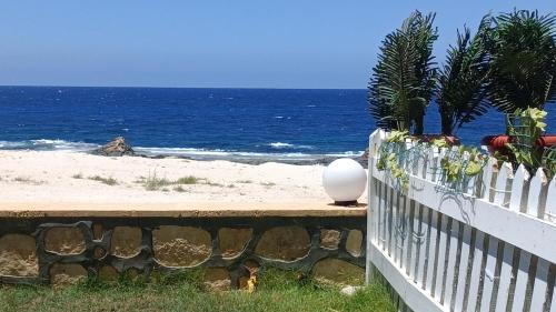 Marsa Matruh Chalet De Esquí | شاليه Do1 ثلاث غرف مكيف بالكامل 2حمام للايجار بمطروح قرية لونج ايلند كورنيش روميل "family"