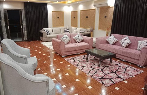 Cairo Apartamento | شقة ابراج اللؤلؤة علي كورنيش النيل مباشر- جميع الغرف مطله علي النيل