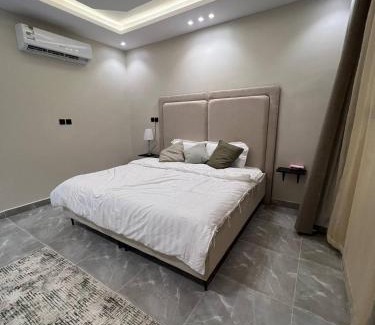 Al Izdihar Apartamento | شقة بصالة و استديو بتاثيث مودرن