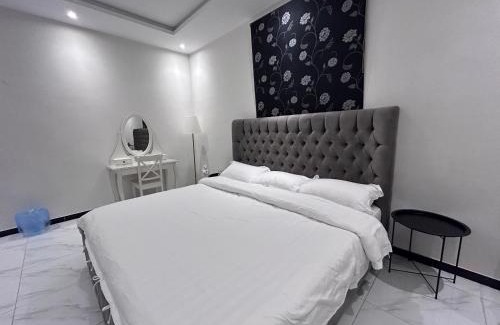 Al Wahah Apartamento | شقة رواق اربع غرف نوم بصالة انيقة