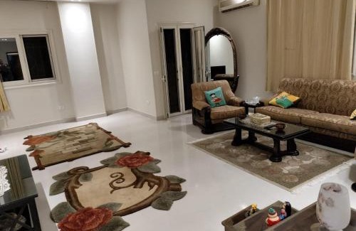 Al-Khalifa Apartamento | شقة روعة المقطم عدلى 2