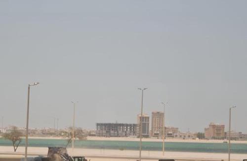 Al Khobar Apartamento | شقة عرفتين ومجلس اطلاله على بحر العزيزيهTwo-room apartment overlooking the Al-Aziziyah Sea يتوفر كذلك 3 غرف بزياده 150 ريال