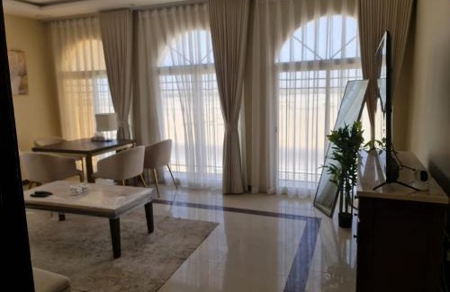 Al Khobar Apartamento | شقة عرفتين ومجلس اطلاله على بحر العزيزيهTwo-room apartment overlooking the Al-Aziziyah Sea يتوفر كذلك 3 غرف بزياده 150 ريال