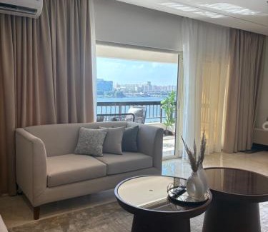 Cairo Apartamento | شقة على النيل مطله على ممشى اهل مصر