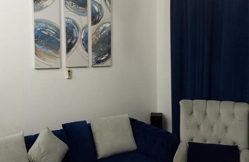 Al Majaz Apartamento | شقة فاخرة غرفة وصالة للايجار في الشارقة