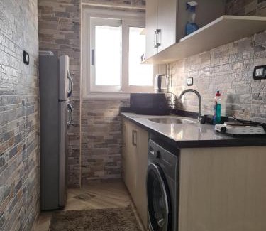 Al-Jumruk Apartamento | شقة فاخرة مكيفة تري البحر مباشرة