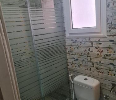 Al-Jumruk Apartamento | شقة فاخرة مكيفة تري البحر مباشرة
