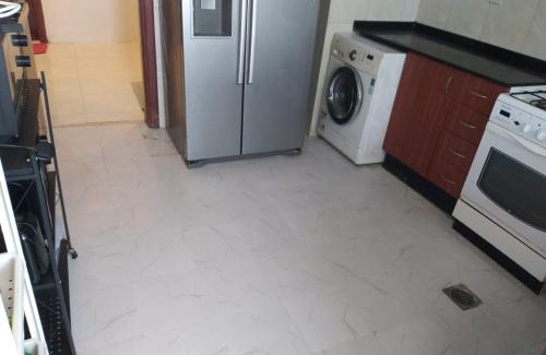 Ajman Apartamento | شقة فخمة وواسعة تسع عائلة كبيرة