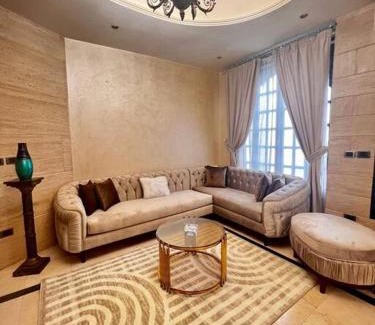 Garden City Apartamento | شقة فندقية بجوار سميراميس جاردن سيتي