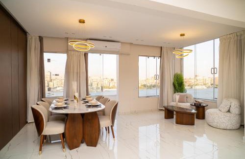 Oula Apartamento | شقة فندقية مطلة عالنيل بجوار فندق الفورسيزون