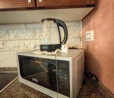 Amman Apartamento | شقة مفروشة في البنيات - بالقرب من جامعة البتراء