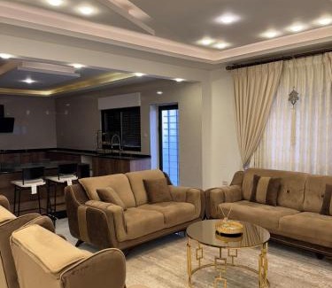 Al Jubeiha Apartamento | شقة مفروشه فاخرة للايجار الاردن عمان