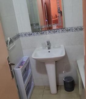 Quartier Des Mimosas Apartamento | شقة ممتازة باسكان الشعبي طريق مهدية تتوفر على جميع وسائل الراحة