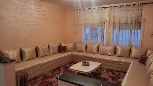 Quartier Des Mimosas Apartamento | شقة ممتازة باسكان الشعبي طريق مهدية تتوفر على جميع وسائل الراحة