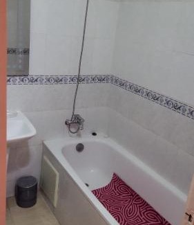 Quartier Des Mimosas Apartamento | شقة ممتازة باسكان الشعبي طريق مهدية تتوفر على جميع وسائل الراحة