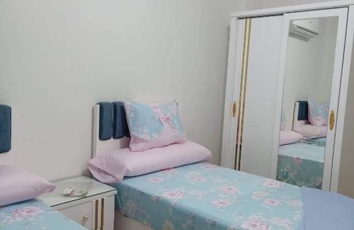 Al-Hamul Apartamento | شقة من غرفتين و2حمام وصالون ومطبخ مجهز بالكامل ومكيف