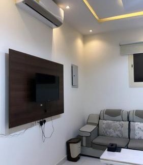 Unaizah Apartamento | شقة 102