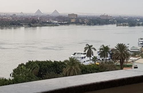 Maadi Apartamento | شقه فندقيه الترا مودرن صف اول كورنيش النيل , القاهره , بمنطقه المعادي , اطلاله مباشره للنيل والاهرامات ,الطابق التاسع ,Very luxury apartment firist row nile view and pyramids , maadi , cairo , ultra modern home ,all rooms and reception direct nile view