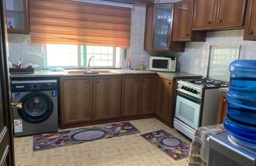 Al Jubeiha Apartamento | شقه مفروشة الجبيهه
